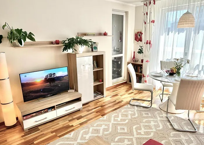 Sunny & Comfort Apartment Next To Tech Park For 4 Guests