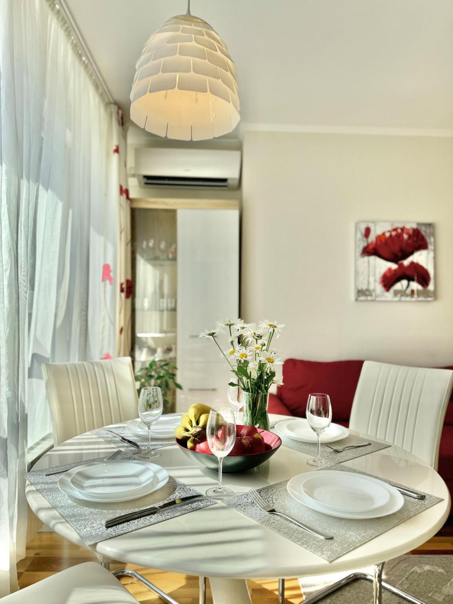 Sunny & Comfort Next To Tech Park For 4 Guests
