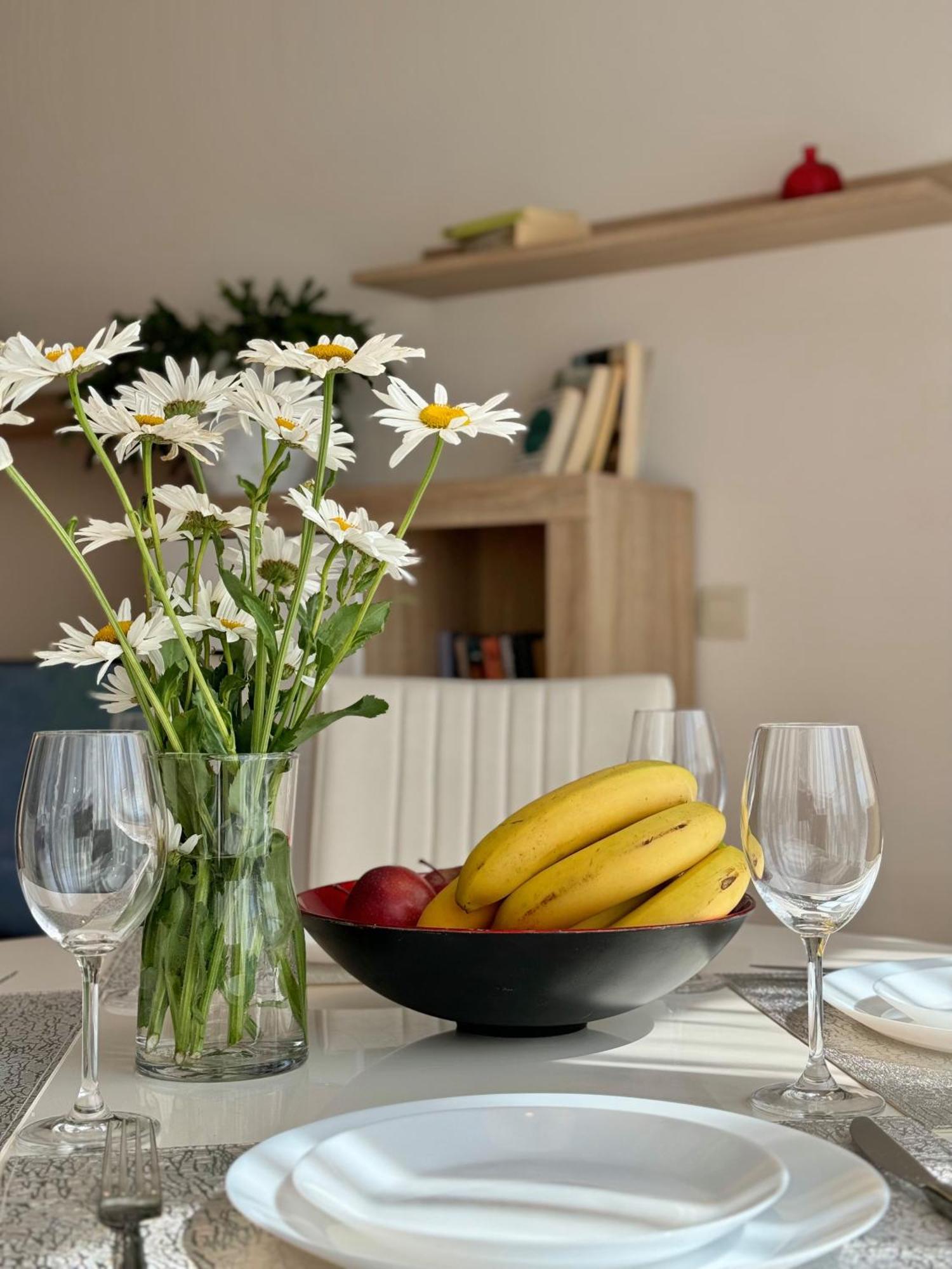 Sunny & Comfort Next To Tech Park For 4 Guests